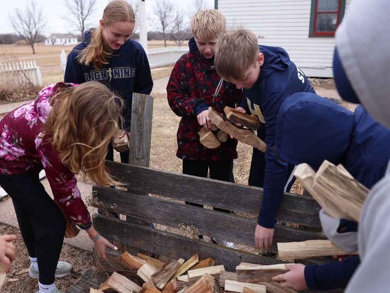 CNLS community coming together